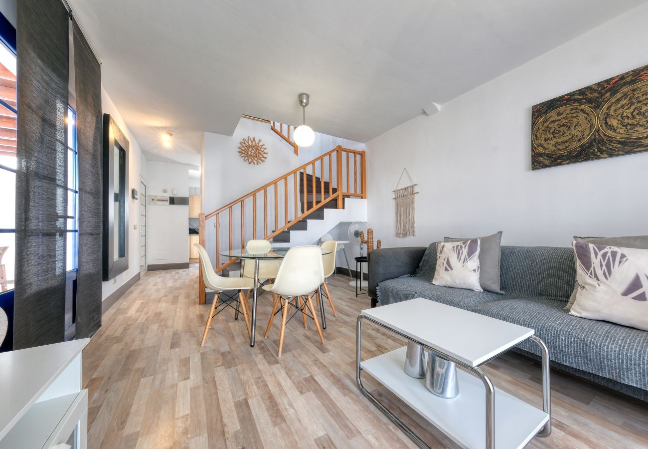 House in Playa Blanca - Playa Blanca Sunset - Pool and BBQ By LVH