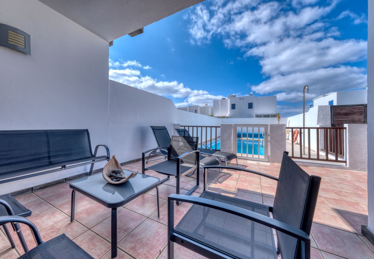 House in Playa Blanca - Playa Blanca Sunset - Pool and BBQ By LVH