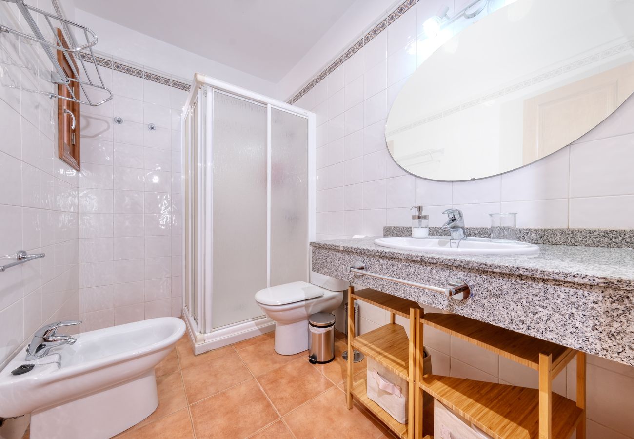 House in Playa Blanca - Lanzarote Paradise - Pool, AACC and BBQ By LVH