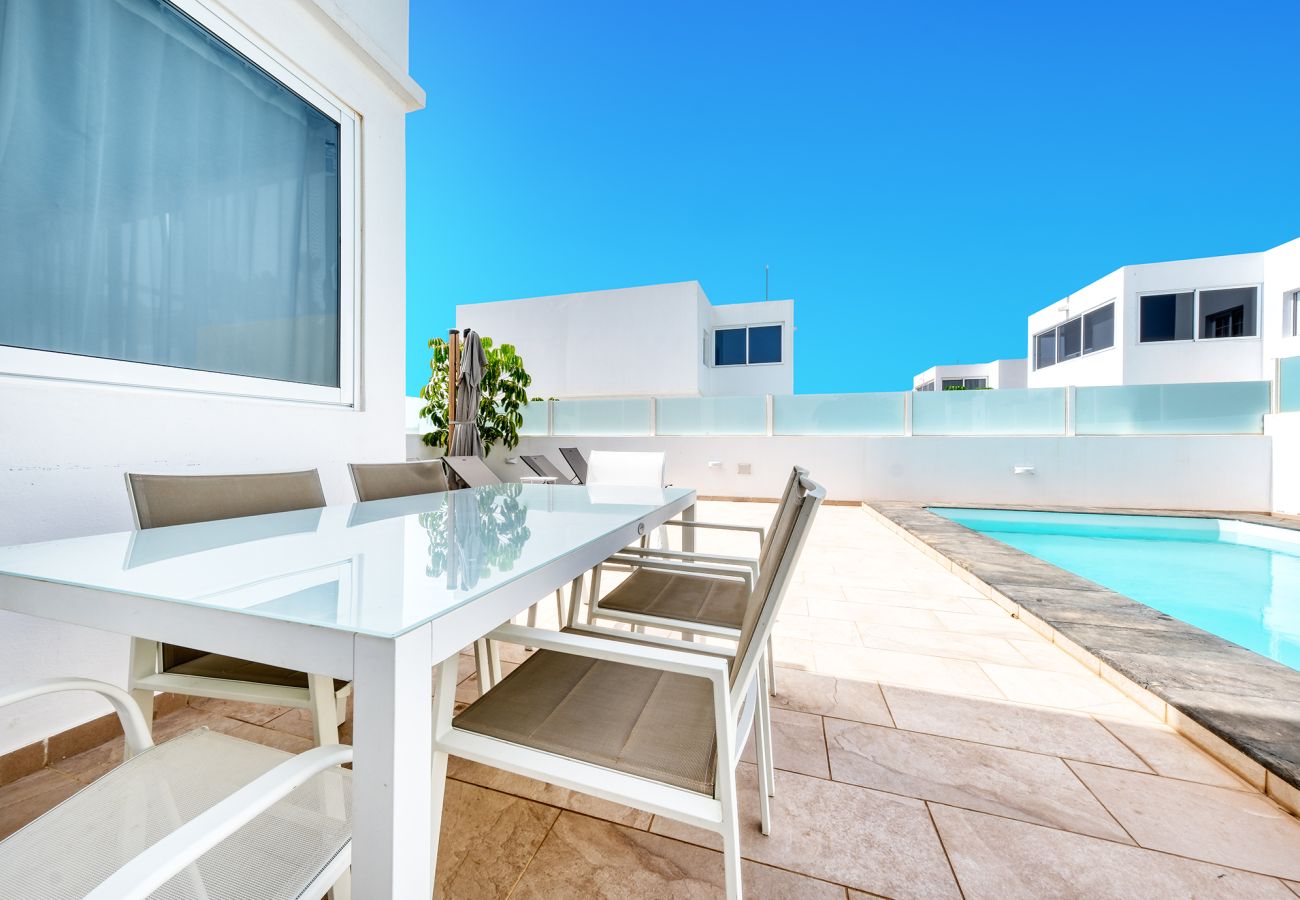House in Playa Blanca - Lanzarote 2 - Pool, AACC and BBQ By LVH