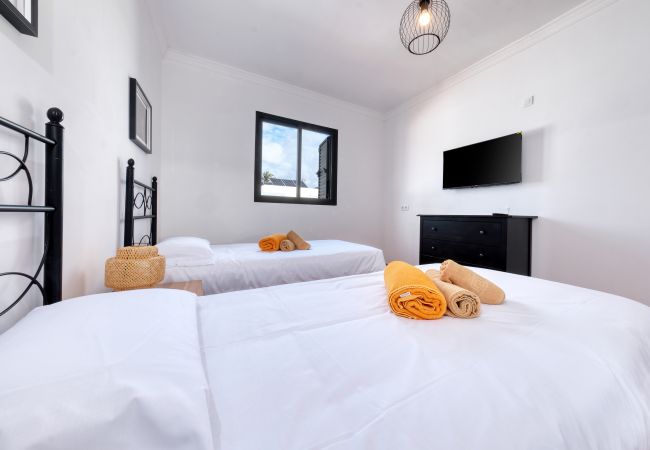 House in Playa Blanca - Villa Arena Blanca with Private Pool and BBQ By Lanzarote Vacation Homes House in Playa Blanca - Villa Arena Blanca with Private Pool and BBQ By Lanzarote Vacation Homes