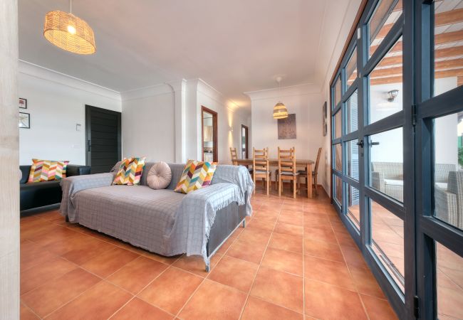 House in Playa Blanca - Villa Arena Blanca with Private Pool and BBQ By Lanzarote Vacation Homes House in Playa Blanca - Villa Arena Blanca with Private Pool and BBQ By Lanzarote Vacation Homes