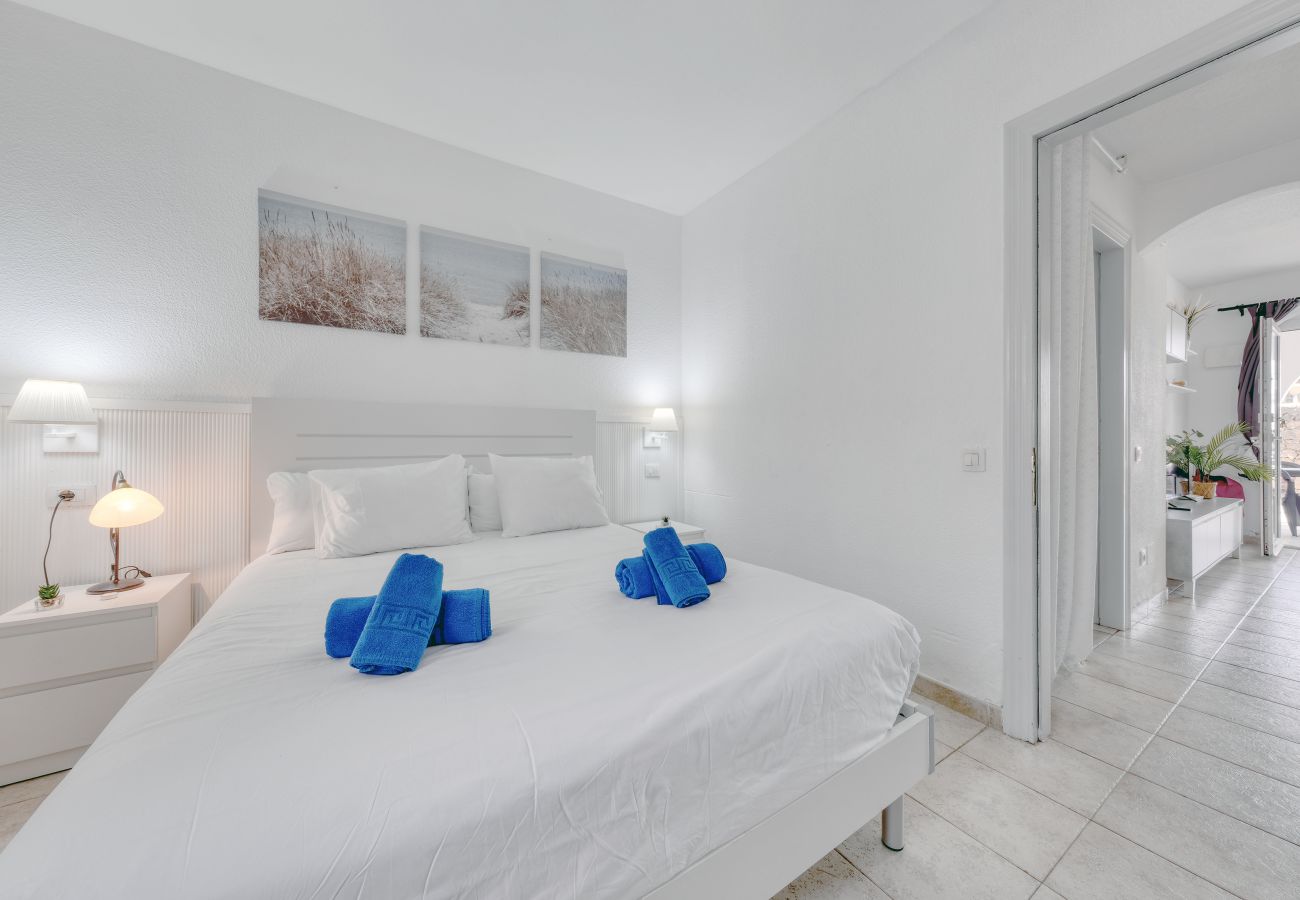 House in Puerto del Carmen - Eva Vacation Home Pool & Relax - Very close to the beach 