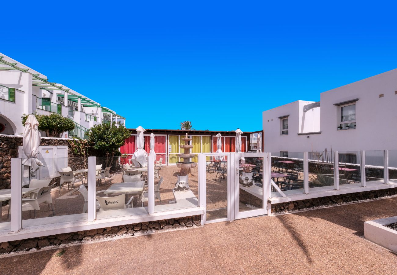 House in Puerto del Carmen - Eva Vacation Home Pool & Relax - Very close to the beach 