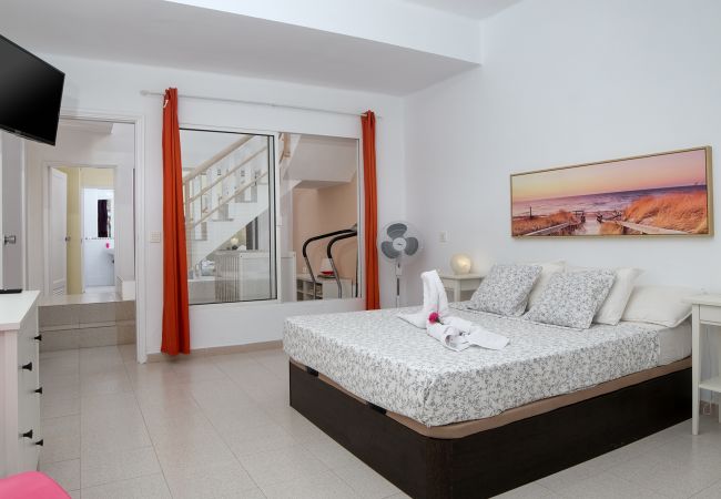 House in Puerto del Carmen - Vista al mar Casa Colony Club  House in Puerto del Carmen - Vista al mar Casa Colony Club
