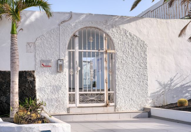House in Puerto del Carmen - Vista al mar Casa Colony Club  House in Puerto del Carmen - Vista al mar Casa Colony Club