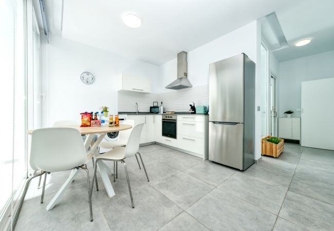 House in  Famara - Karma Famara 2 -  25m from the beach, fast wifi and roof top terrace  House in  Famara - Karma Famara 2 -  25m from the beach, fast wifi and roof top terrace