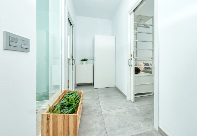 House in  Famara - Karma Famara 2 -  25m from the beach, fast wifi and roof top terrace  House in  Famara - Karma Famara 2 -  25m from the beach, fast wifi and roof top terrace