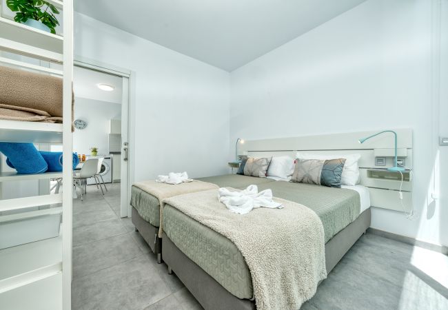 House in  Famara - Karma Famara 2 -  25m from the beach, fast wifi and roof top terrace  House in  Famara - Karma Famara 2 -  25m from the beach, fast wifi and roof top terrace