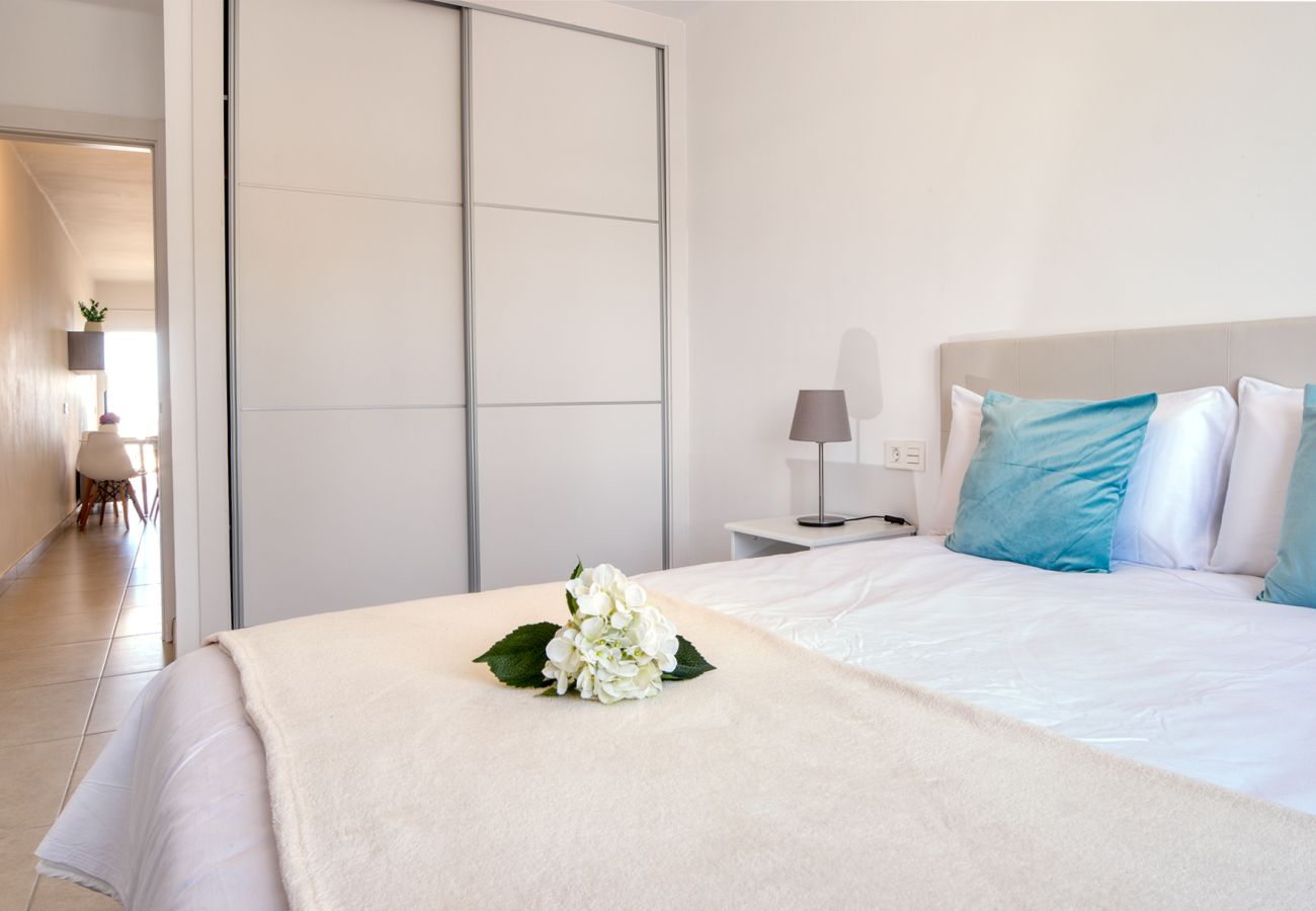 Apartment in Costa Teguise - The Ocean View - with sea view terrace and shared pool