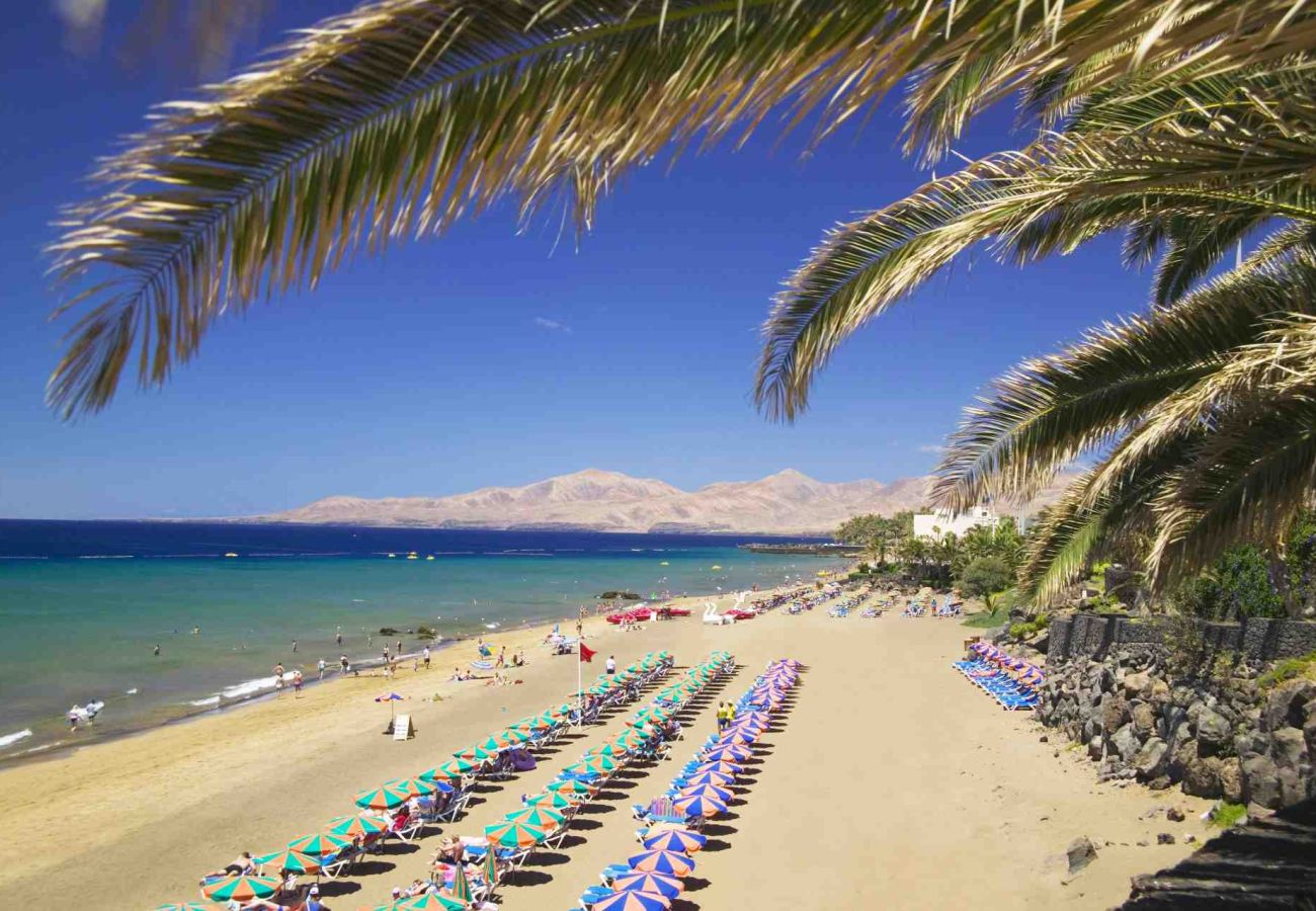 Apartment in Puerto del Carmen - Puerto Diamante 2 - 100M to the Beach By LVH