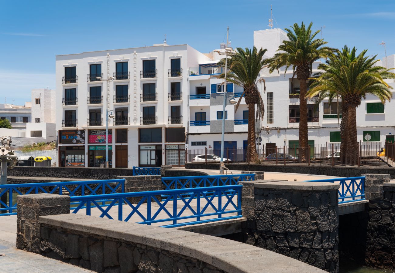 House in Arrecife - LIVING EL CHARCO-Perfect Views & Location