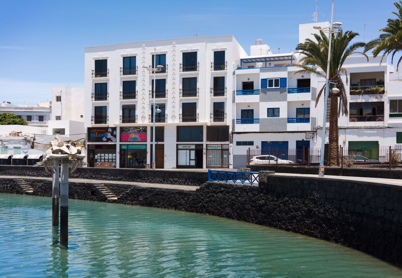 House in Arrecife - LIVING EL CHARCO-Perfect Views & Location