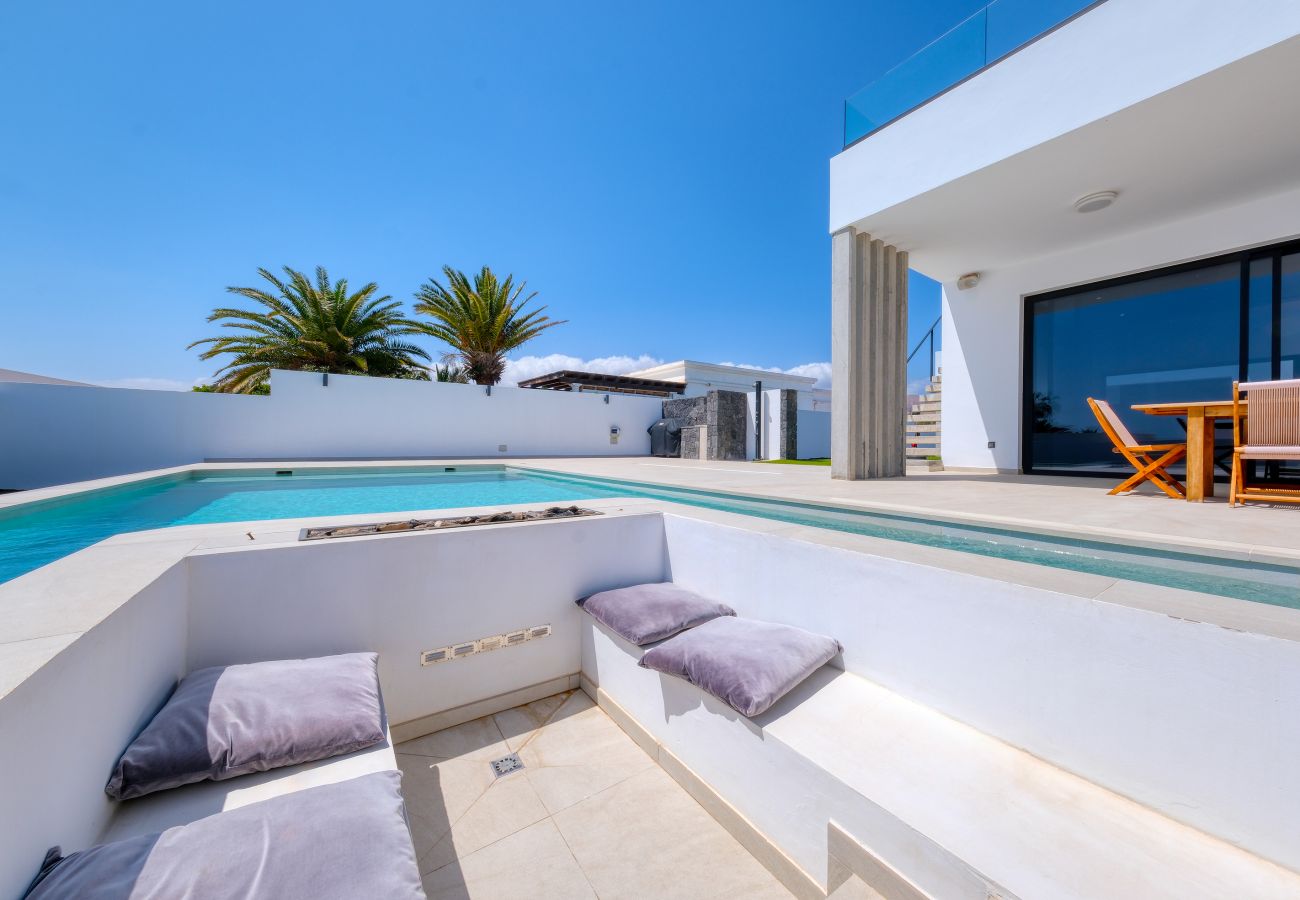 Villa in Puerto Calero - White House - Fire pit and private pool By Lanzarote Vacation Homes