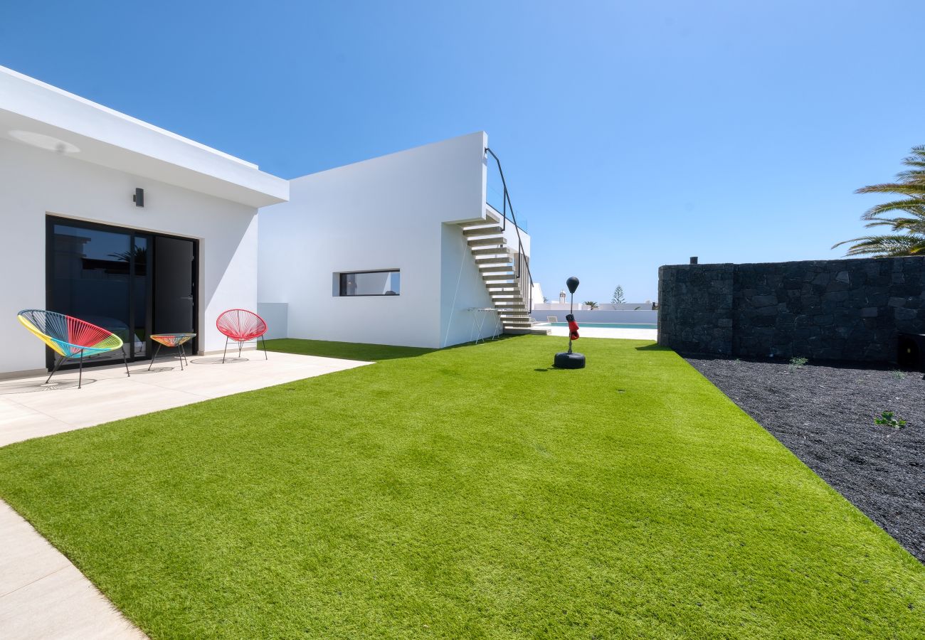 Villa in Puerto Calero - White House - Fire pit and private pool By Lanzarote Vacation Homes