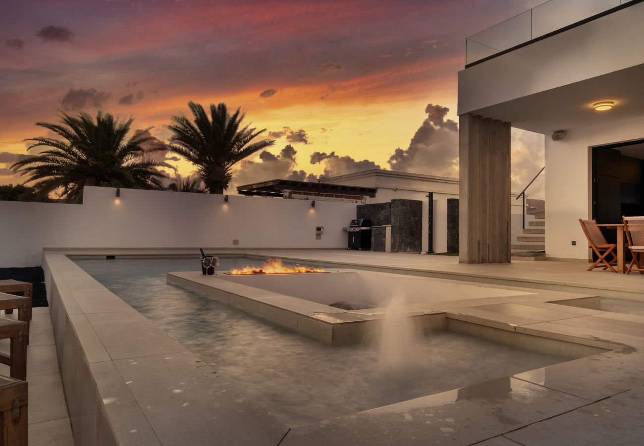 Villa in Puerto Calero - White House - Fire pit and private pool By Lanzarote Vacation Homes