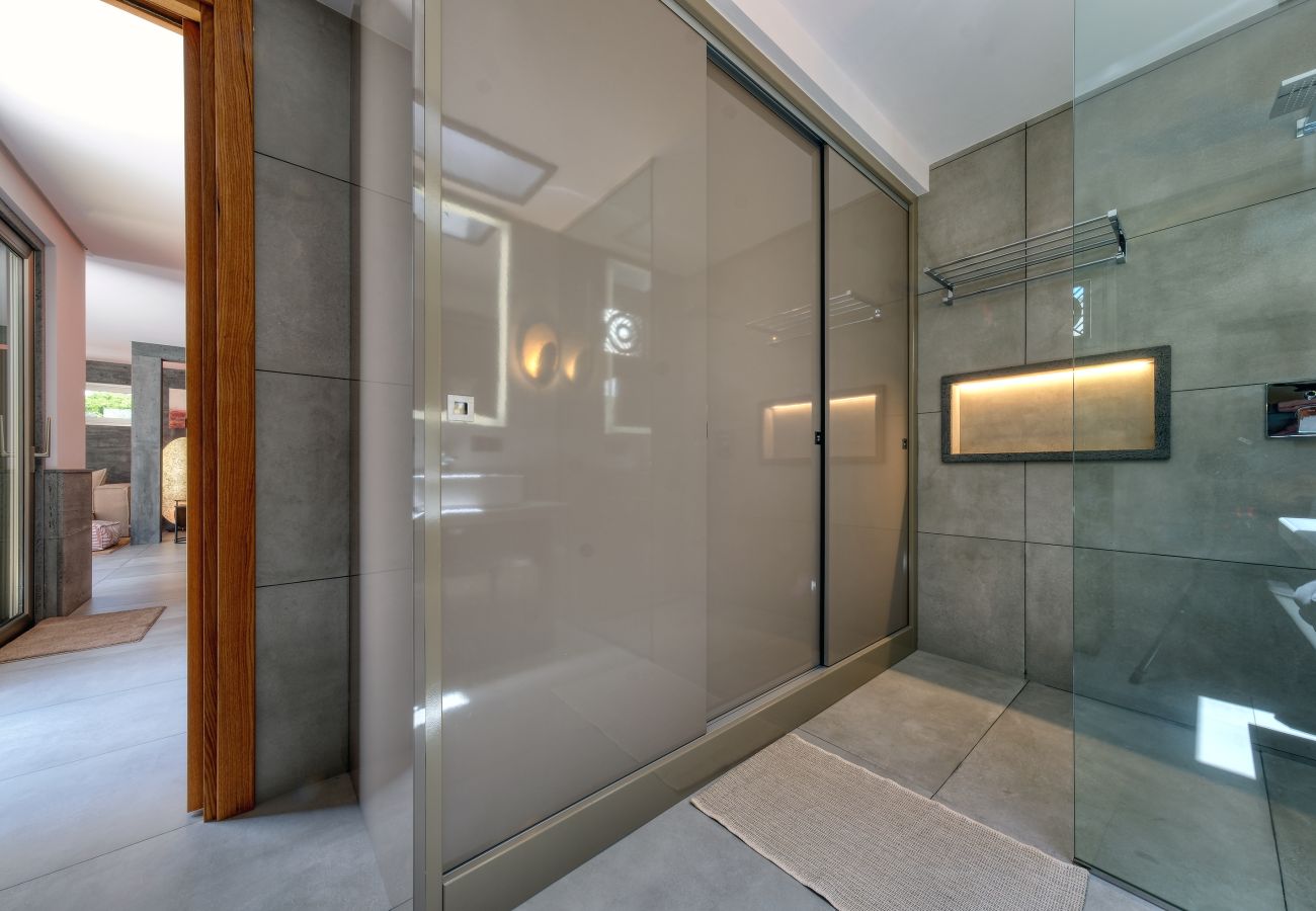 House in Costa Teguise - Casita Max - Luxury near the beach By LVH