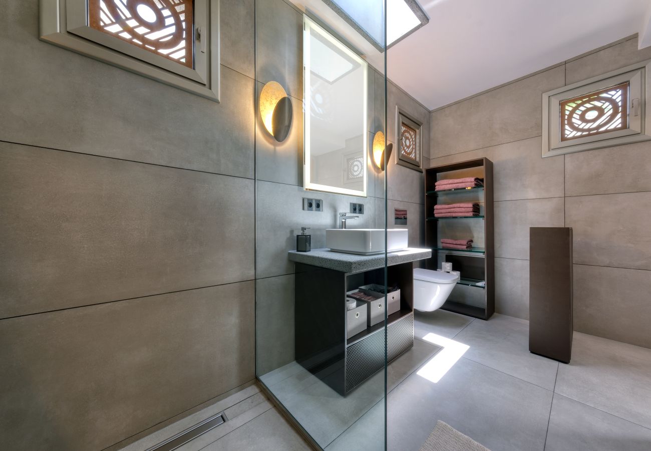 House in Costa Teguise - Casita Max - Luxury near the beach By LVH