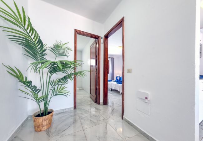 Apartment in Puerto del Carmen - Apartment Victoria Sun&Sea -  30 m from the beach Apartment in Puerto del Carmen - Apartment Victoria Sun&Sea -  30 m from the beach