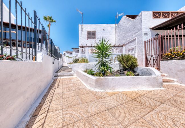 Apartment in Puerto del Carmen - Apartment Victoria Sun&Sea -  30 m from the beach Apartment in Puerto del Carmen - Apartment Victoria Sun&Sea -  30 m from the beach