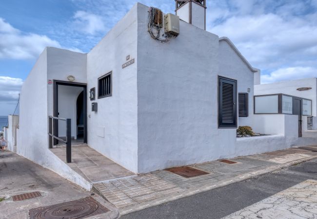 House in Puerto del Carmen - Bungalow La Marisma - With Balcony House in Puerto del Carmen - Bungalow La Marisma - With Balcony