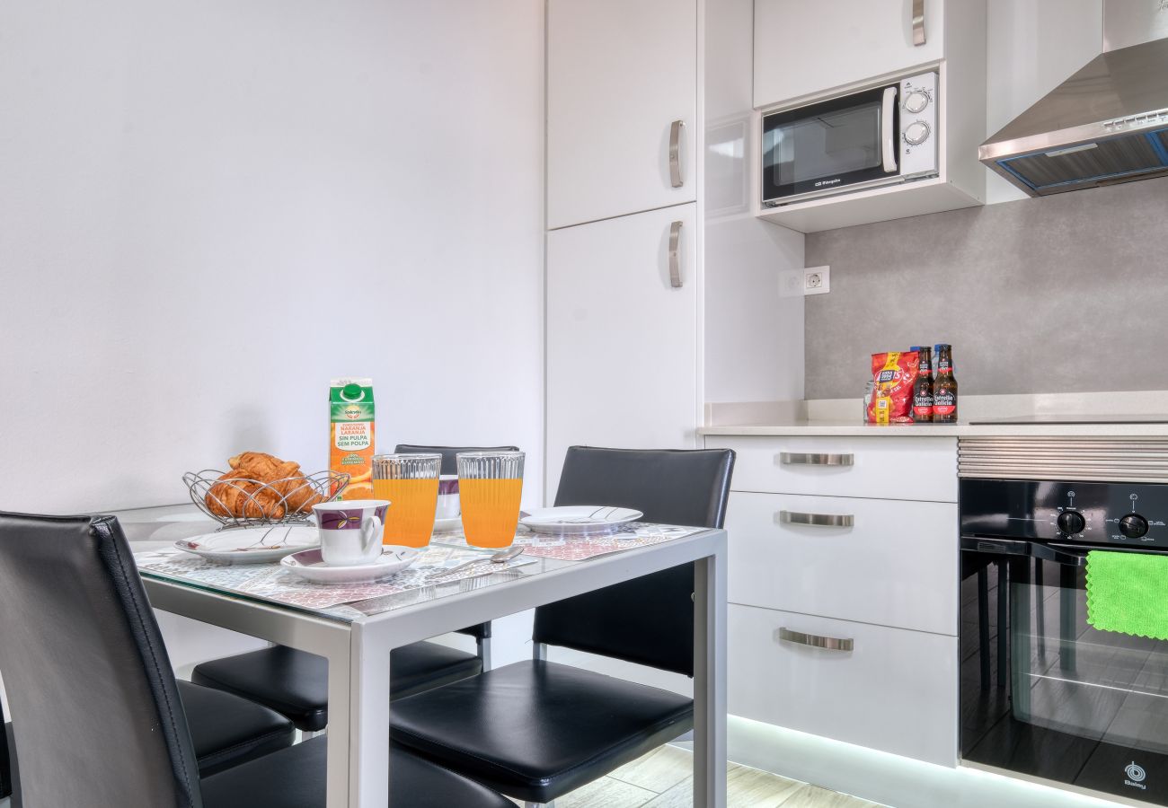 House in Puerto del Carmen - La Marisma - WIFI and Balcony By LVH