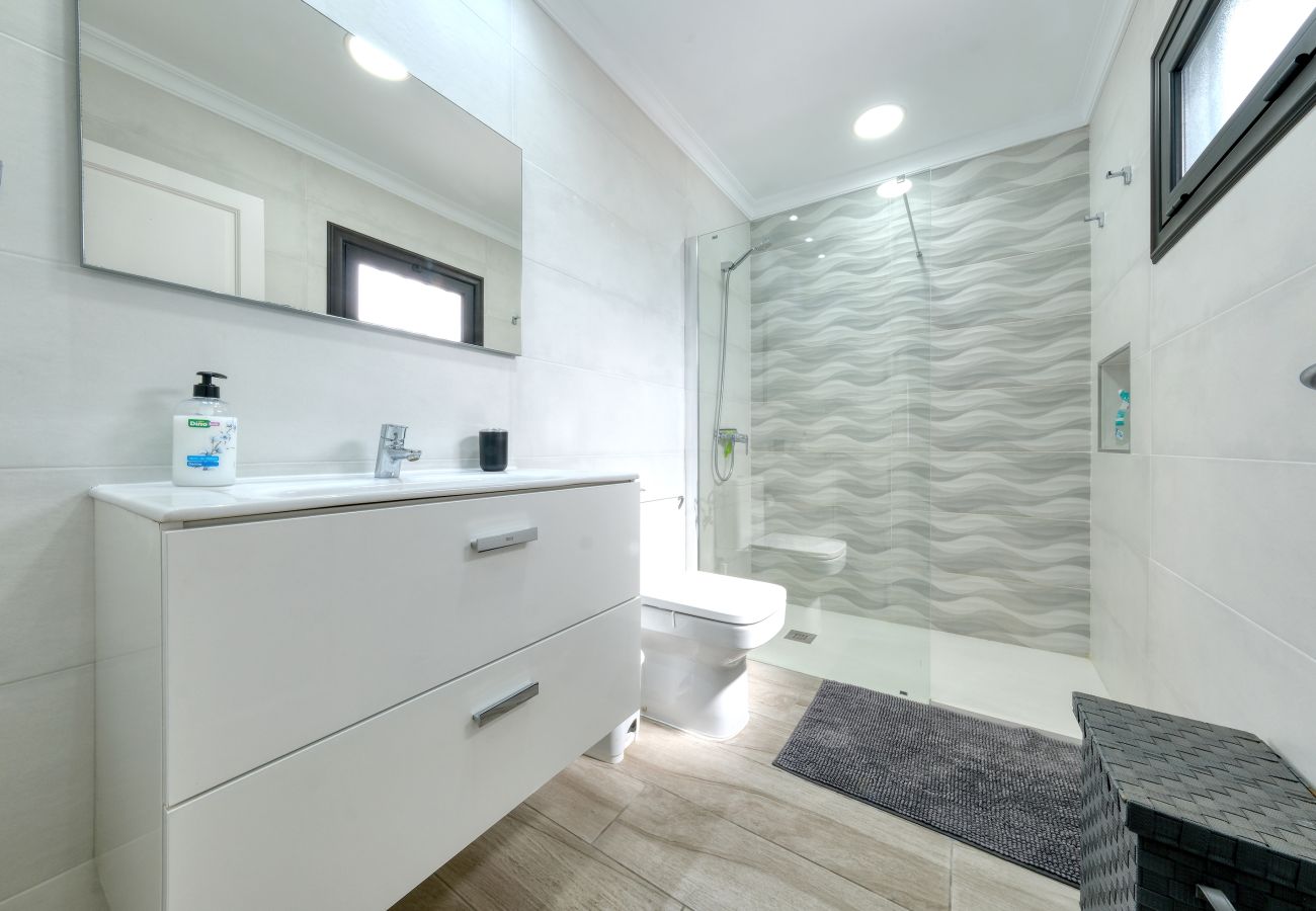 House in Puerto del Carmen - La Marisma - WIFI and Balcony By LVH