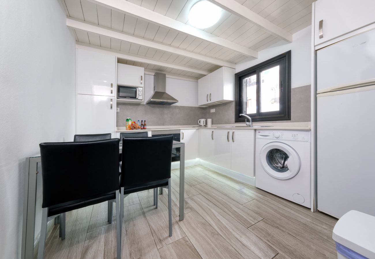 House in Puerto del Carmen - La Marisma - WIFI and Balcony By LVH