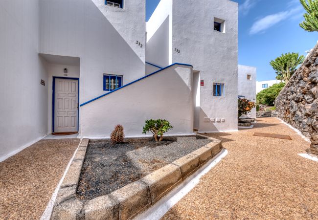 House in Puerto del Carmen - Casa Bella- Terrace and Shared Pool  House in Puerto del Carmen - Casa Bella- Terrace and Shared Pool