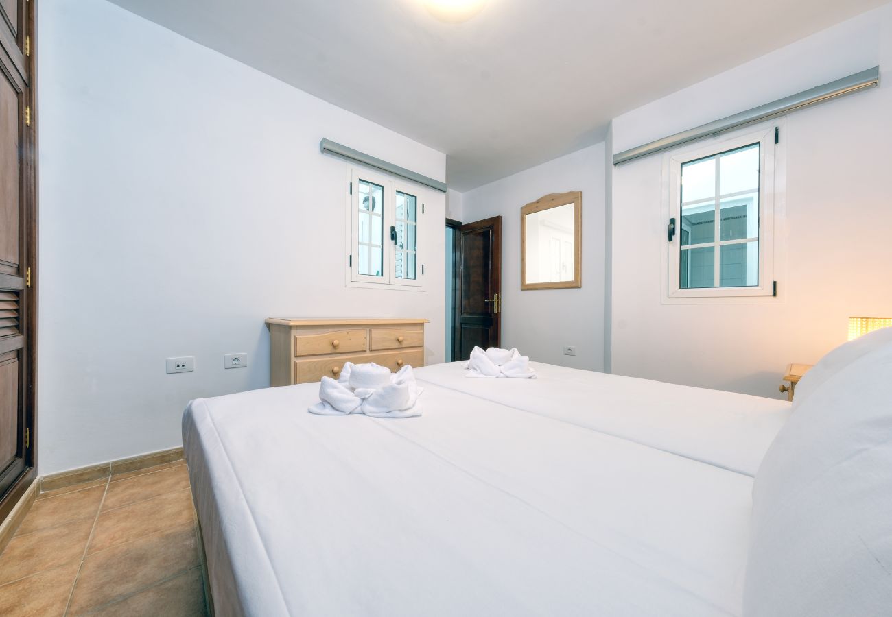 Apartment in Arrieta  - El Charcón A - 10 m to the beach By LVH