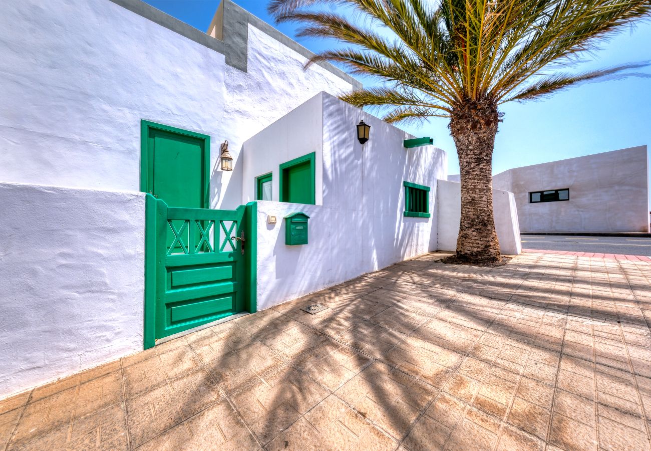 House in Tías - La Casucha - Typical Canarian House By LVH