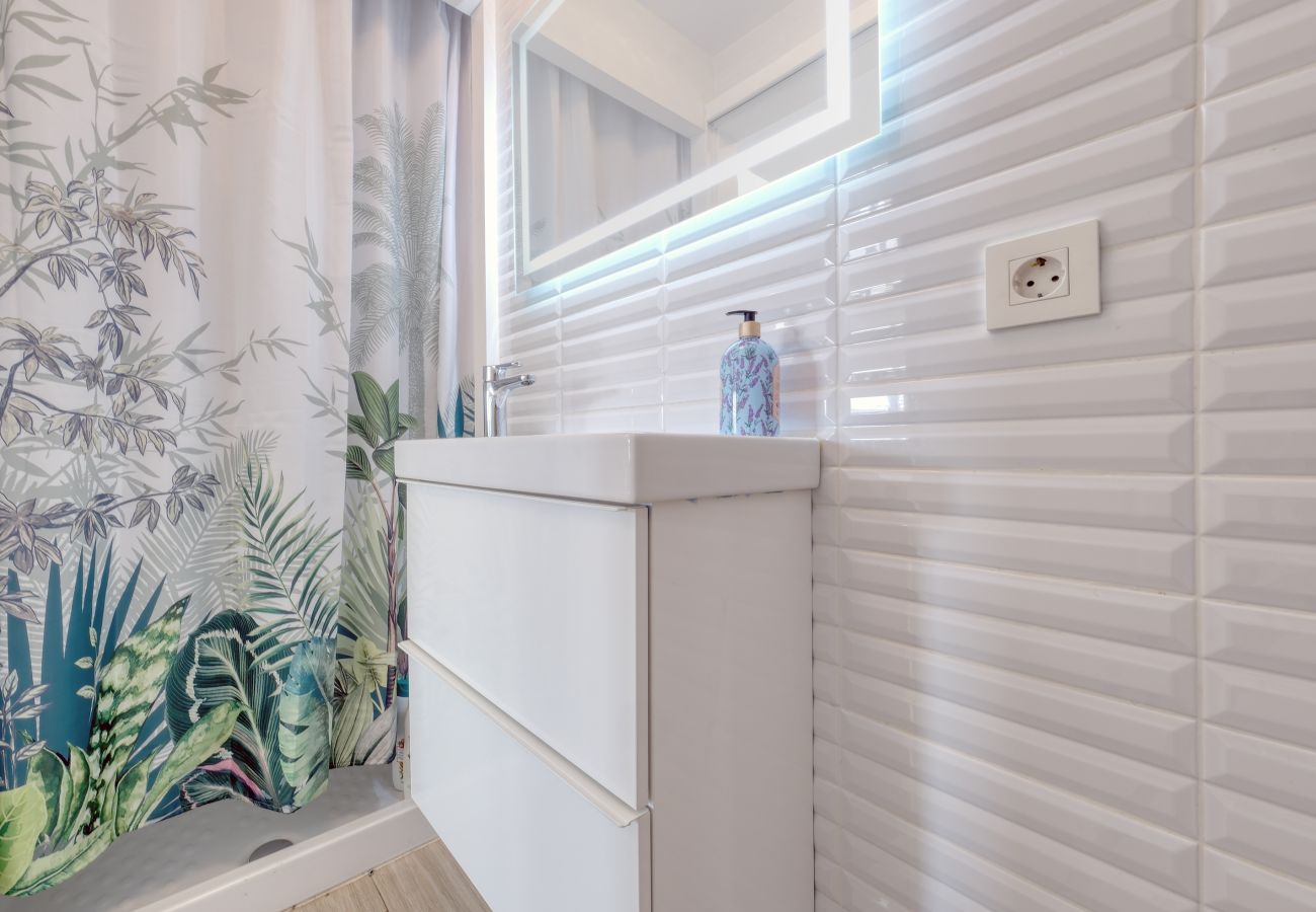 House in Costa Teguise - Casa Dang - 600M to the beach By LVH