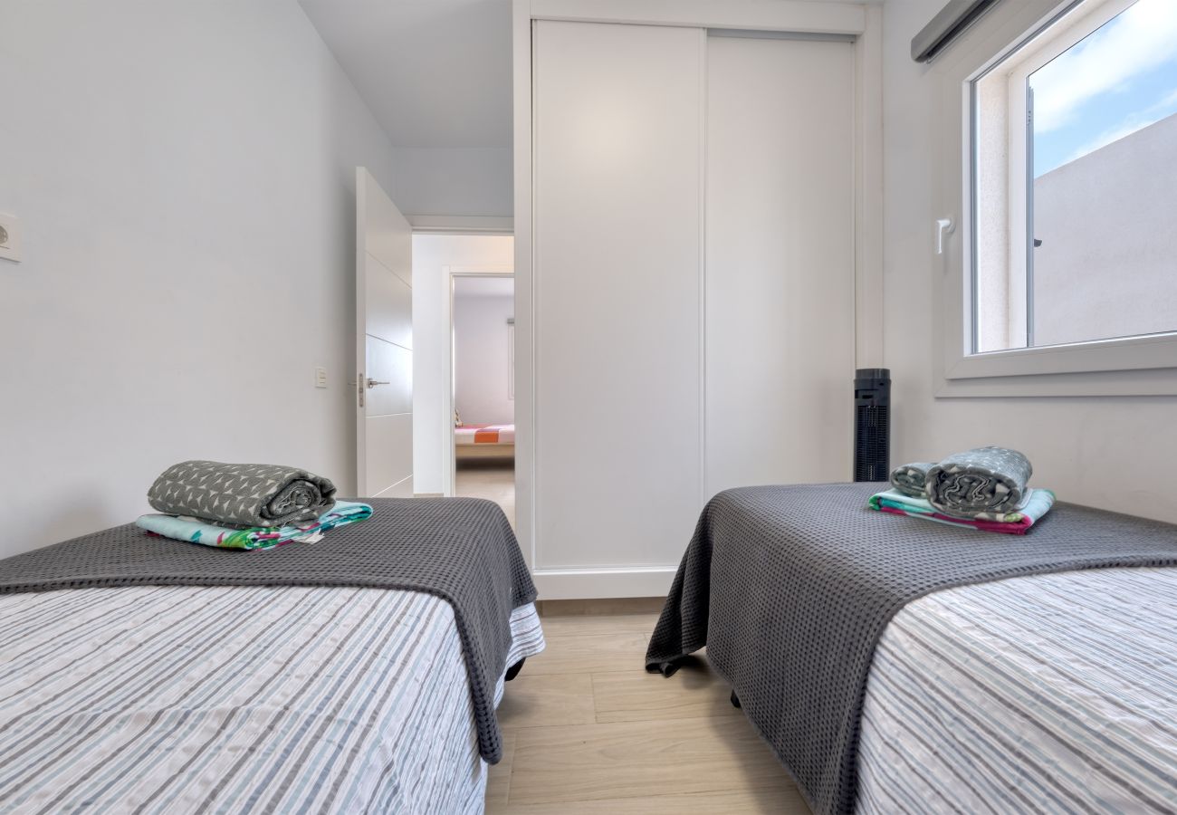 House in Costa Teguise - Casa Dang - 600M to the beach By LVH