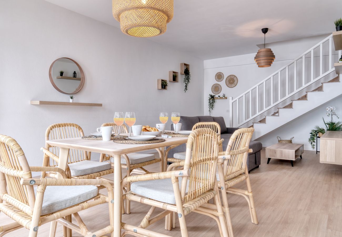 House in Playa Blanca - Mar y Ola - 250M to the beach By LVH