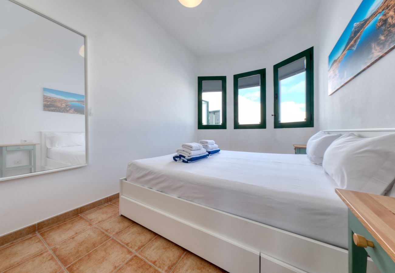 House in Playa Blanca - Mar y Ola  - 250M to the beach By LVH