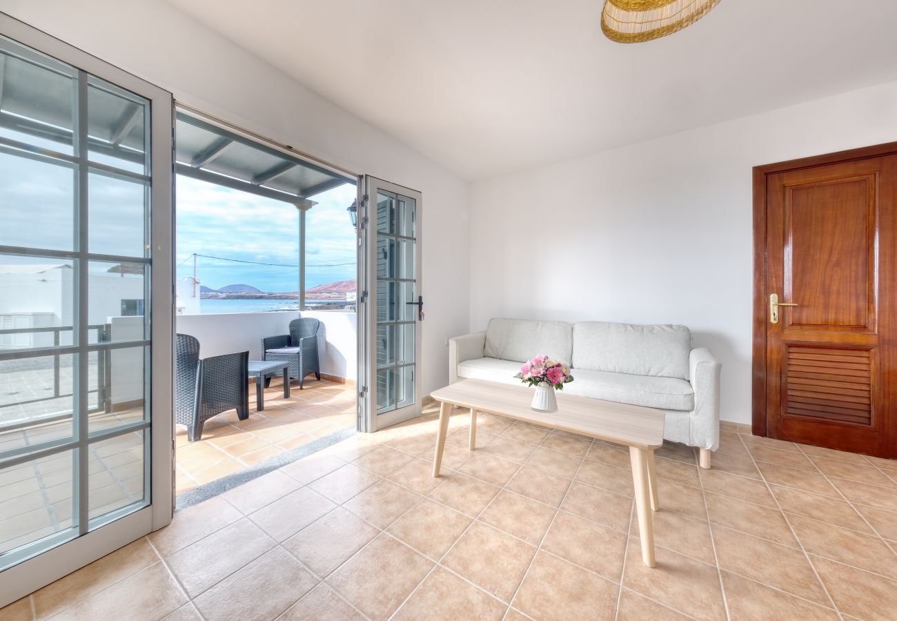 House in Arrieta  - El Charcón B - 10 m to the beach By LVH