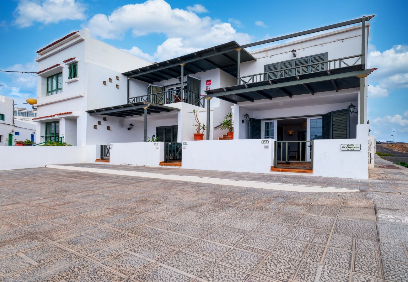 House in Arrieta  - El Charcón B - 10 m to the beach By LVH