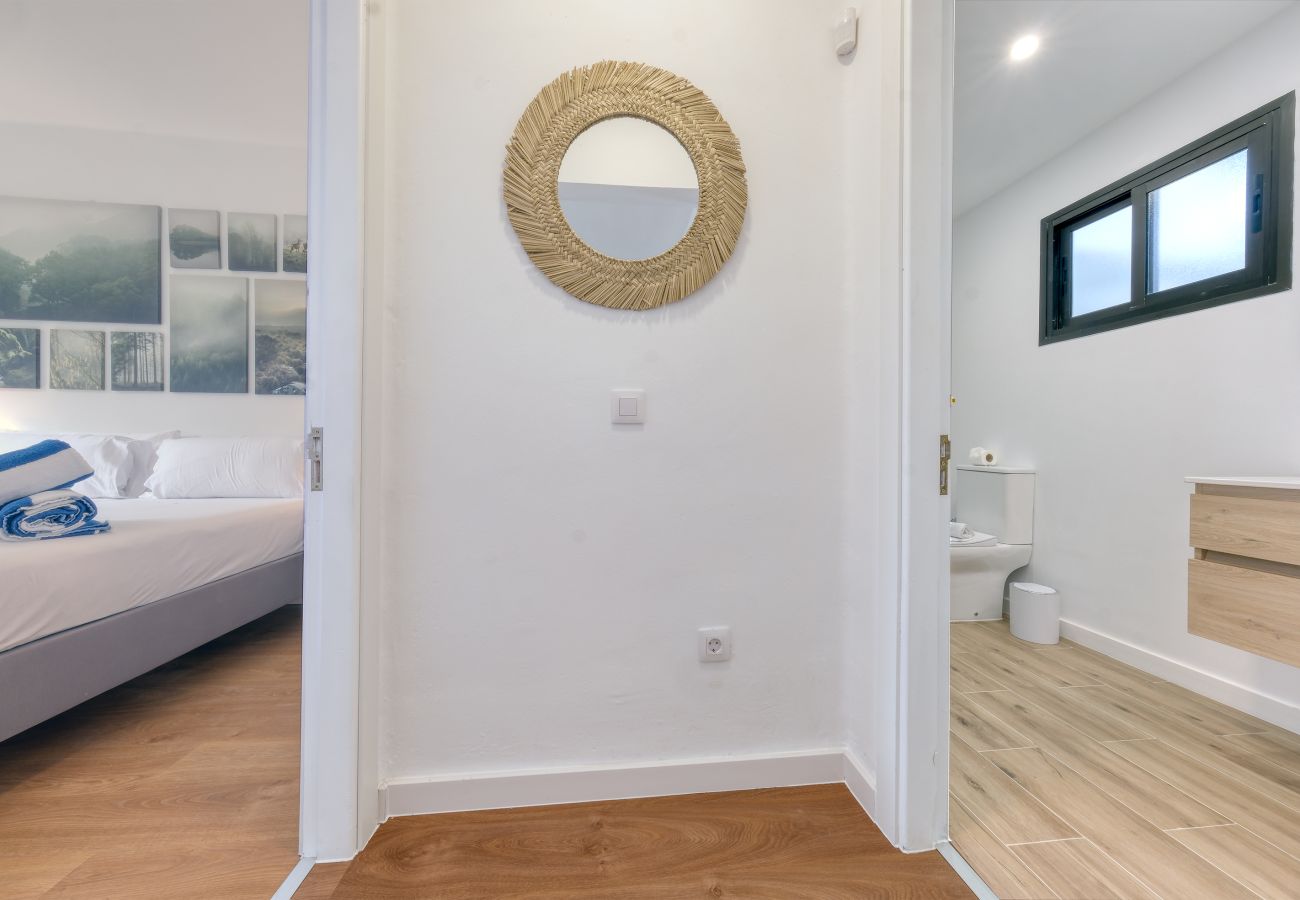 House in Puerto del Carmen - Casa Ondina - Shared pool and Sea view By LVH