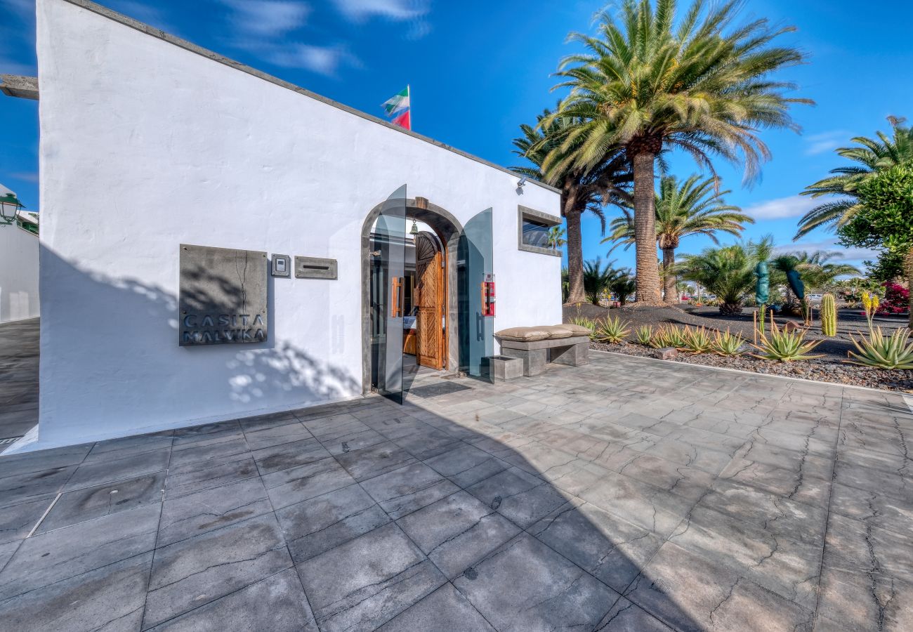 House in Costa Teguise - Casita Malvika- Luxury and Sea View By LVH