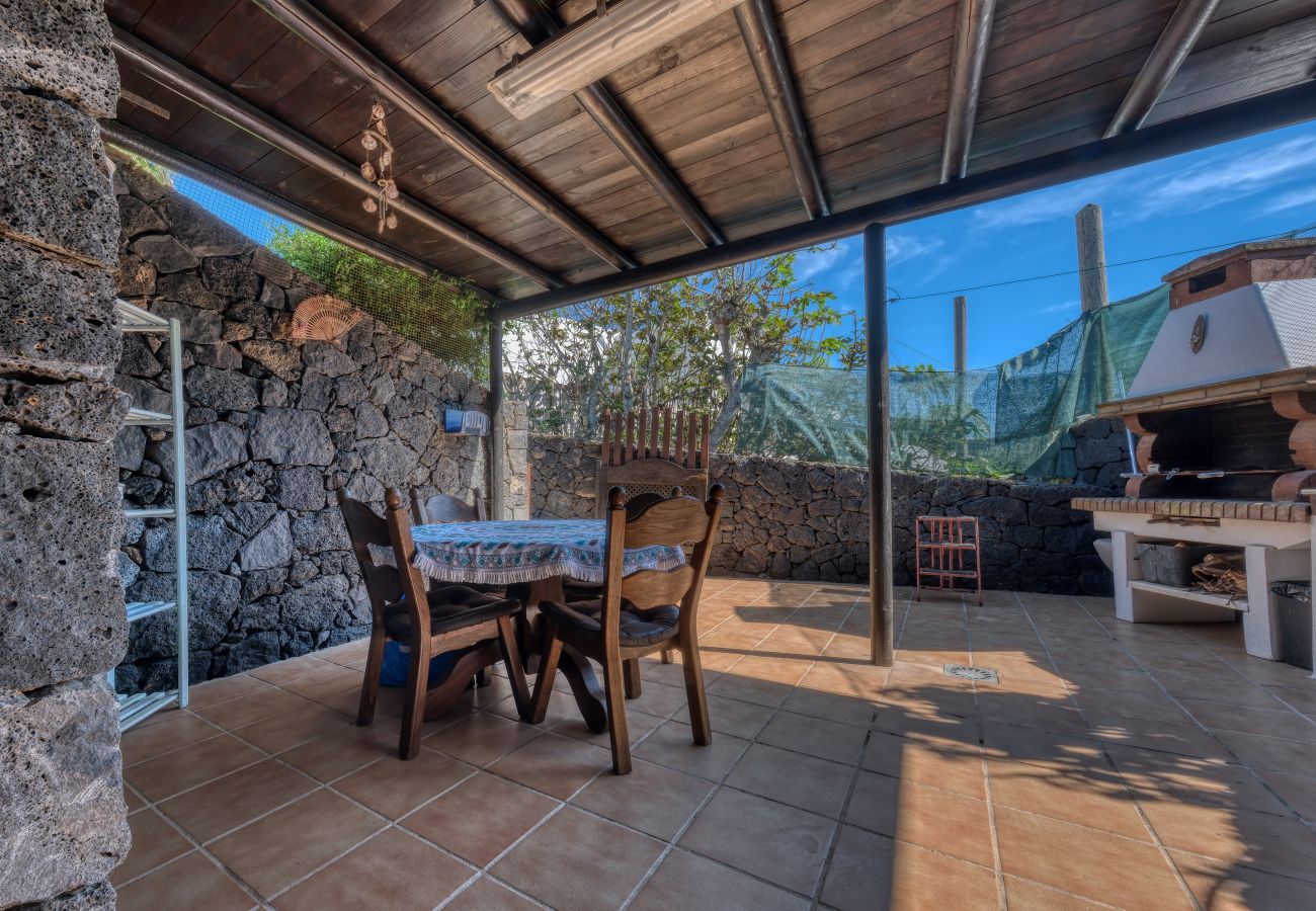 Apartment in San Bartolome - Casa El Islote - Apartamento 2 Bajo By LVH