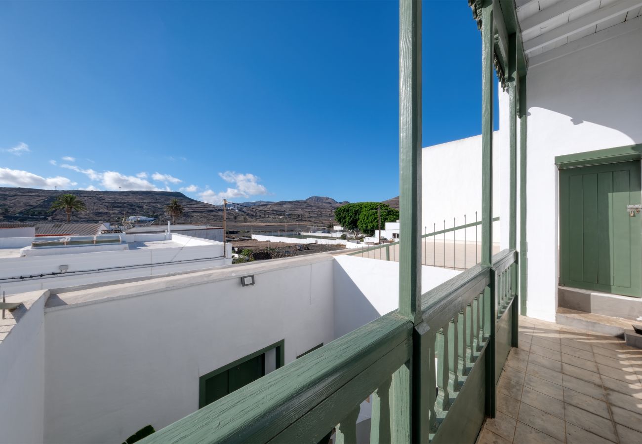 House in Haría - Casa Amaris - Award-Winning Canarian House By LVH