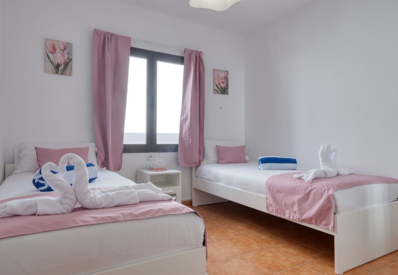 House in La Santa - Casita Luisa - Ping pong-300M to the Beach By LVH