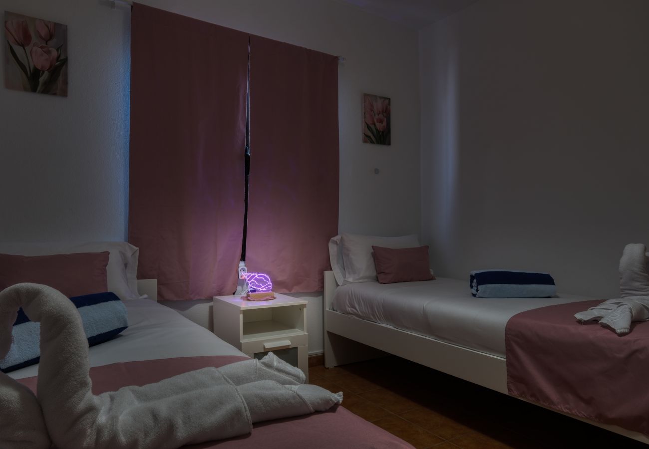 House in La Santa - Casita Luisa - Ping pong-300M to the Beach By LVH