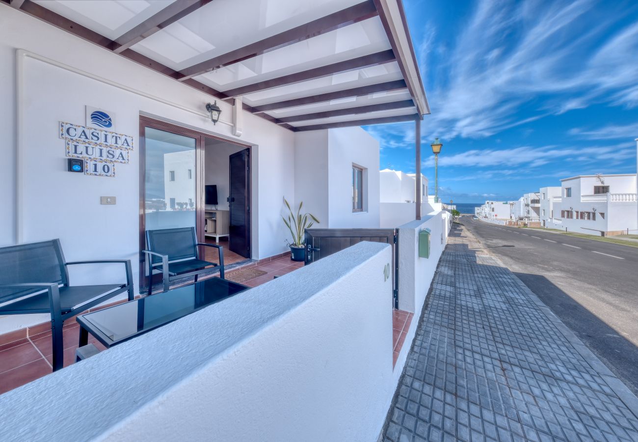 House in La Santa - Casita Luisa - Ping pong and 300M to the Beach By Lanzarote Vacation Homes