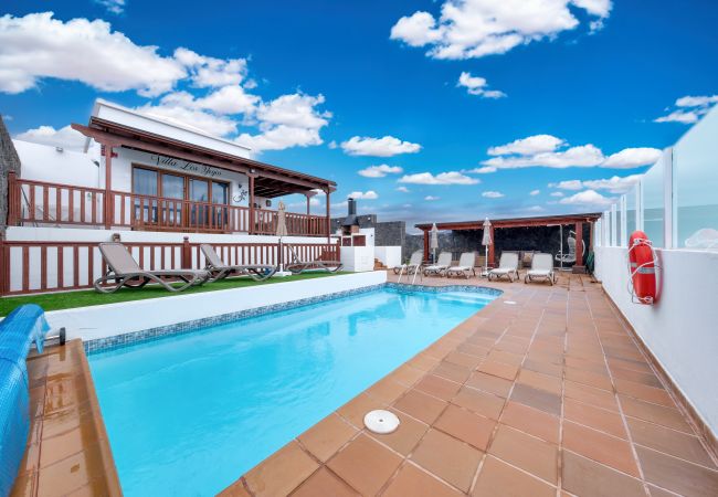 House in Playa Blanca - Villa Los Yeyos