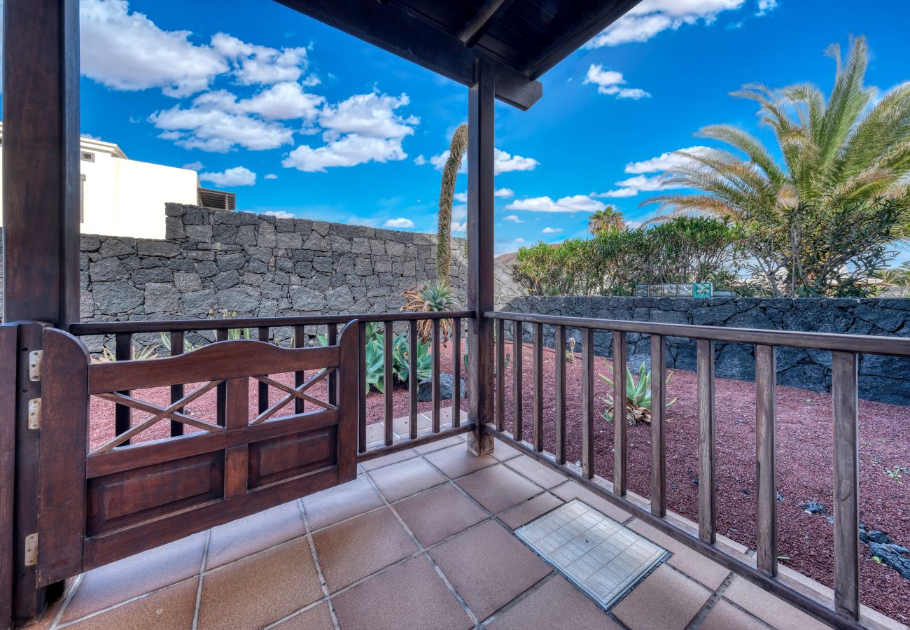 House in Playa Blanca - Villa Montaña Roja