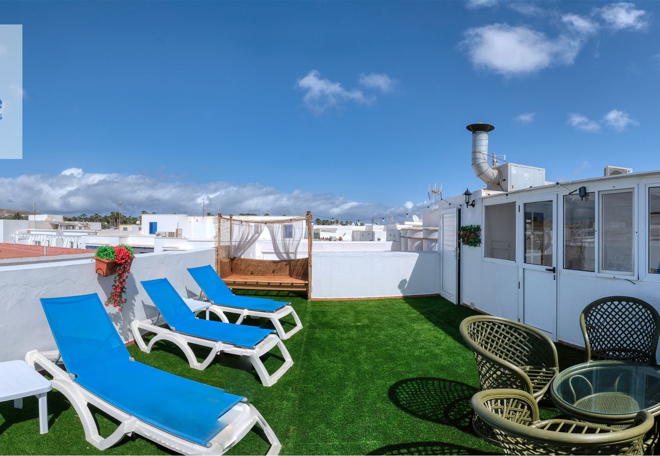 Apartment in Playa Blanca - Casa Bonica • Ocean Views • Beach 2 min • LVH