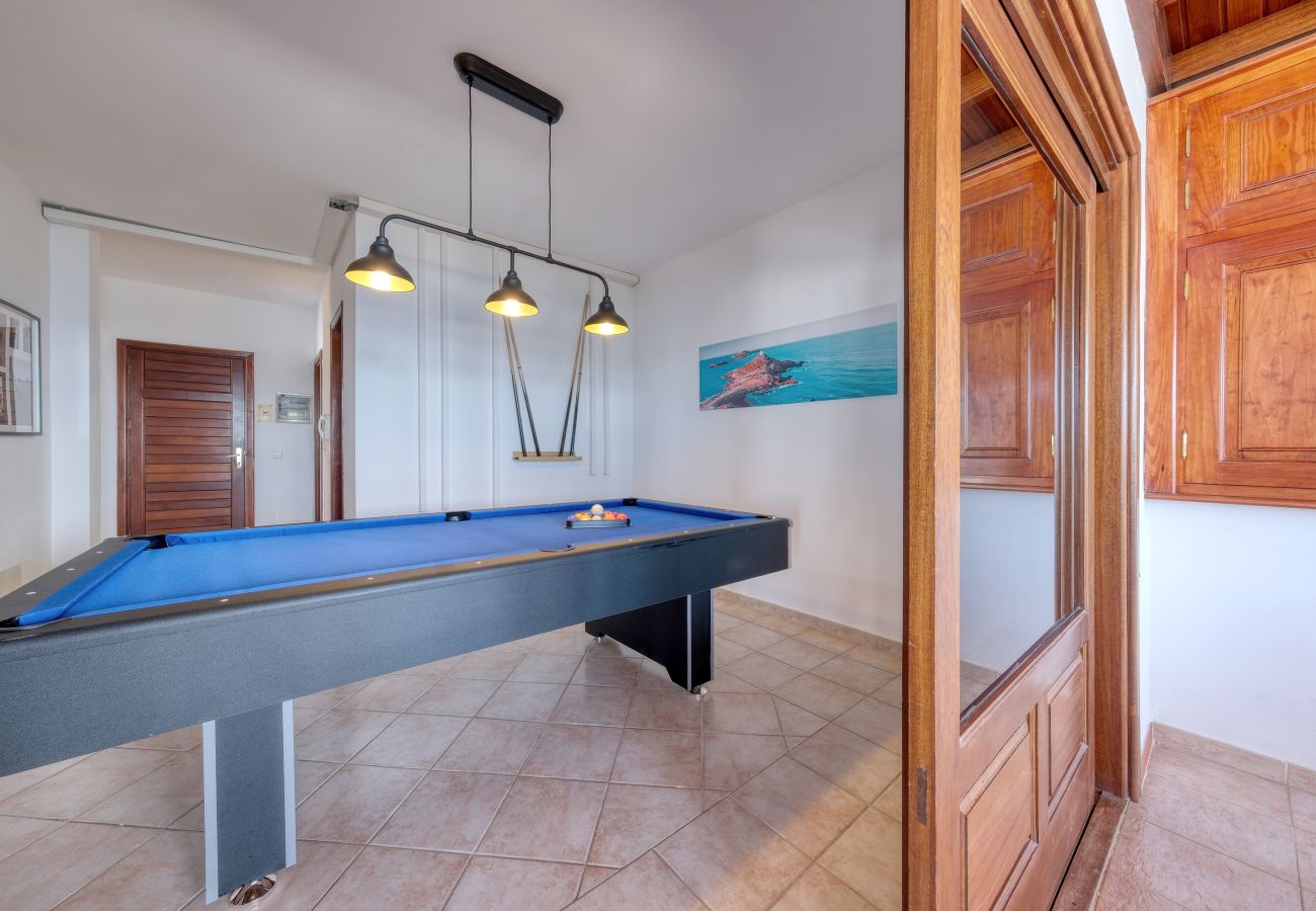 Apartment in Playa Blanca - Casa Bonica • Ocean Views • Beach 2 min • LVH