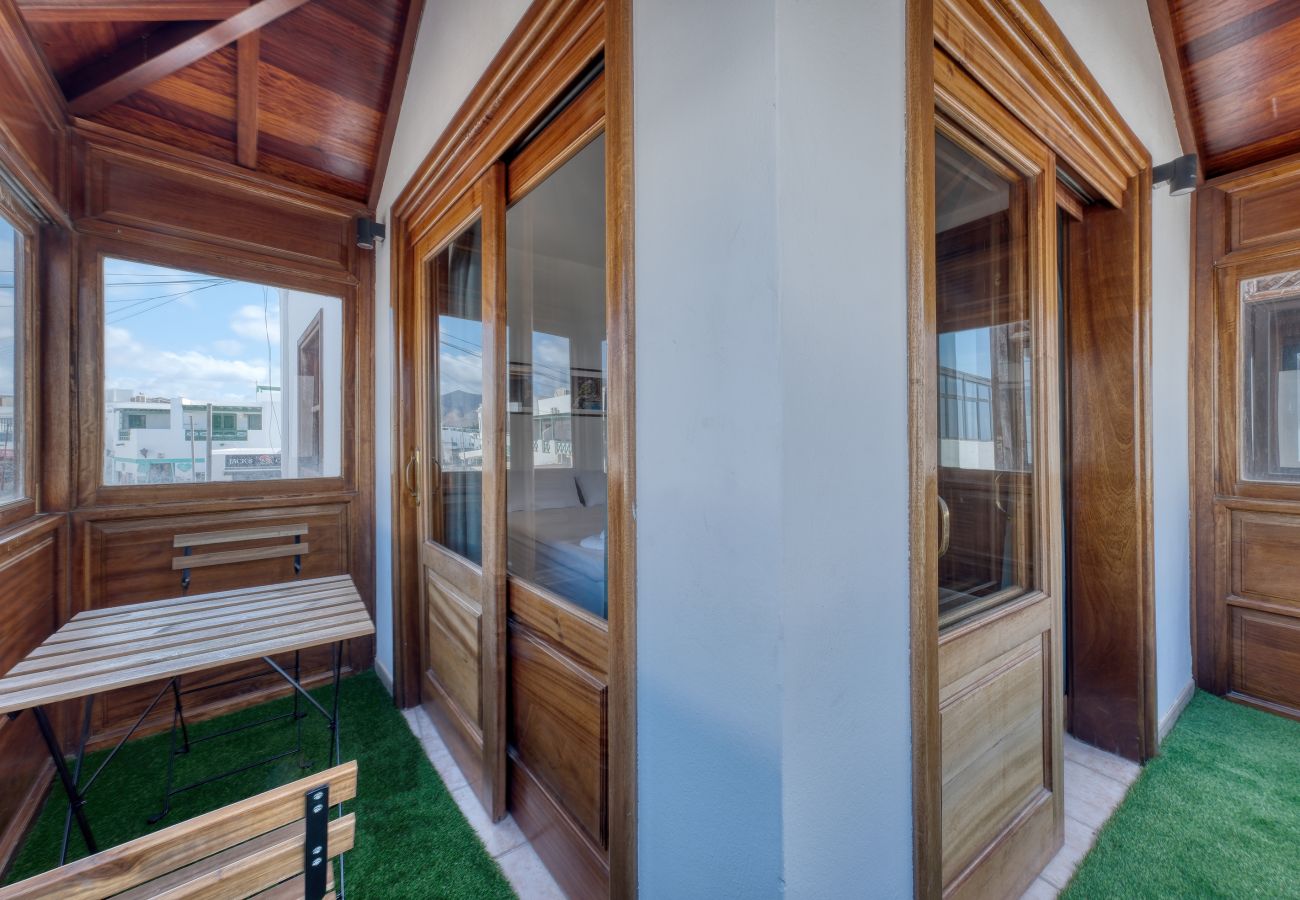 Apartment in Playa Blanca - Casa Bonica • Ocean Views • Beach 2 min • LVH