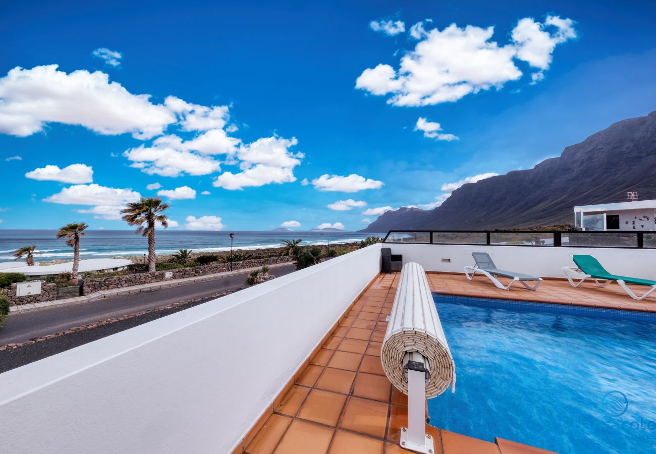 House in  Famara - Casa Buenavista 127- Pool- Sea View- LVH